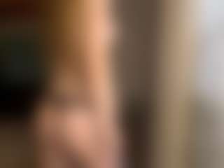 Live cam show with JuliettaMas - Blonde Hair Fetish on SpunkLive
