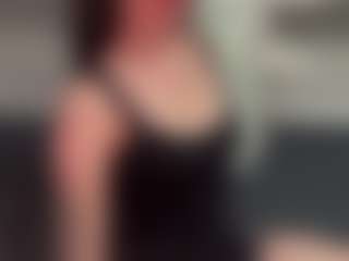 Live cam show with Scarlett - Eating Pussy on Dolls Live