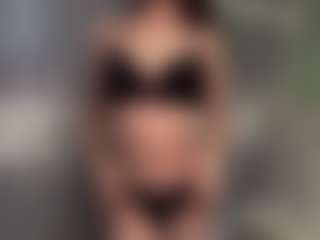 Live cam show with Scarlett - Green Eyes on Strip Flash - Live Sex Shows