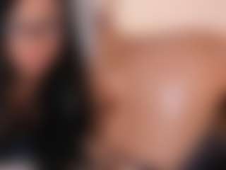 Live cam show with Mia-mystic - Oil on CamSodaAdn