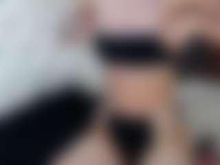 Live cam show with SerenaBFF - Thin on Chatstar