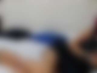 Live cam show with SerenaBFF - Thin on Gym Cam Girls