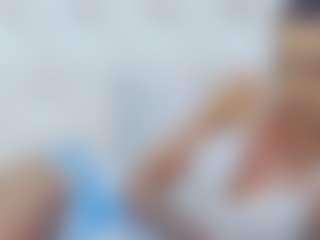 Live cam show with SerenaBFF - Thin on CamwithHer