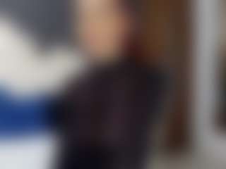 Live cam show with SerenaBFF - Green Eyes on infinitiblacc.com