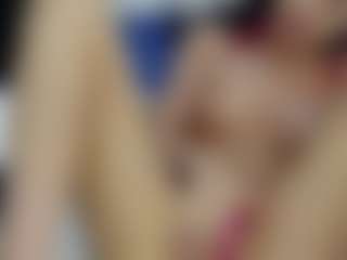 SerenaBFF's Live Sex Cam Show
