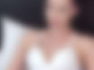 Live cam show with SerenaBFF - Green Eyes on Camsoda