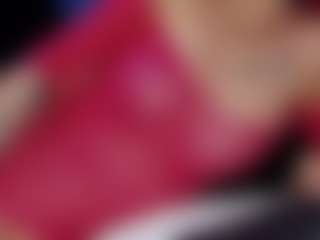 Live cam show with SerenaBFF - Spank on Hubzter Live