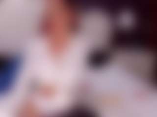 SerenaBFF's Live Sex Cam Show