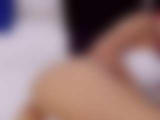 Live cam show with SerenaBFF - Thin on Strip Flash - Live Sex Shows