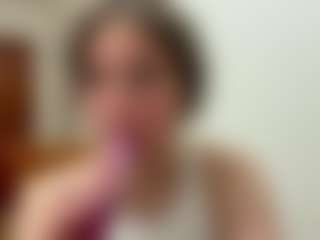Live cam show with TemikaMcginity - Lovense on AdultVida.com