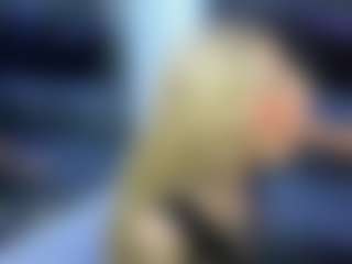 Live cam show with YolePero - Drinking on madthumbs