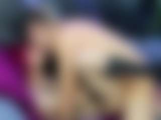 Live cam show with YolePero - Average on Camsoda