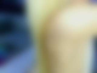 Live cam show with YolePero - HD on 1on1-livenow
