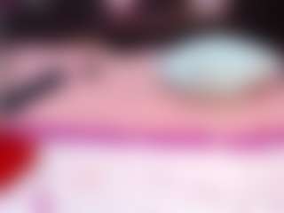 ShannySweett MILF webcam performer live streaming