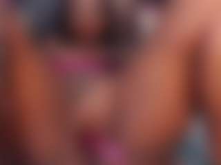 Show live cam dengan ShannySweett - Black MILF di Camsoda | colombia