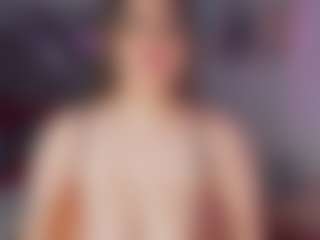 Live cam show with AlinnaJohnson - Butt Plug on Dolls Live