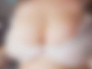 AlinnaJohnson's Live Sex Cam Show