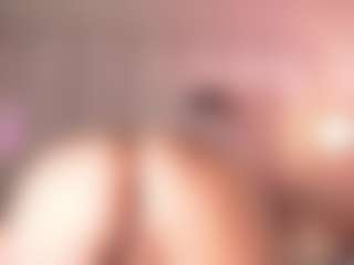 Live cam show with AlinnaJohnson - Brown Eyes Brown Hair on xfollow cams