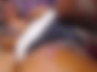Pokaz na żywo z Charlotte-miles - Handjob na Camsoda