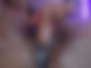 Live cam show with Charlotte-miles - Black Squirt on Camsoda