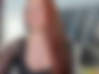 Live cam show with curvy-samantta - College on Milfs Live