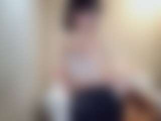 Live cam show with Roxie - Body Massage on sexytreat.net
