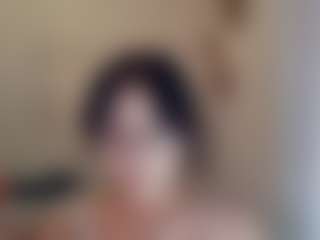 Live cam show with Roxie - Blue Eyes on Cam Slut