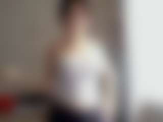 Live cam show with Roxie - Body Massage on xplaylive.com