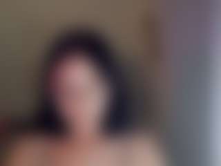 Live cam show with Roxie - Nipple Piercings on CamwithHer