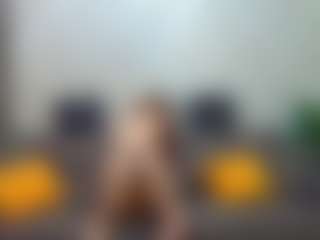 Live cam show with KateNotley - MILF on Streamer API
