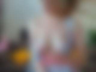 Live cam show with KateNotley - Lovense on CamClone
