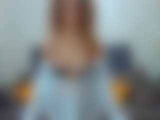 KateNotley MILF webcam performer live streaming