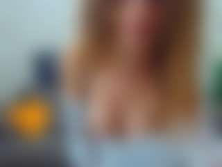 Live cam show with KateNotley - Cum Brown Hair on Gym Cam Girls