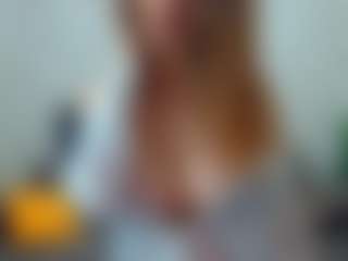 Live cam show with KateNotley - Striptease MILF on CamSextacy