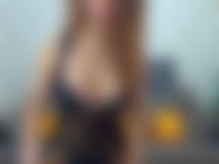Spettacolo in cam dal vivo con KateNotley - Role Play MILF su Camsoda