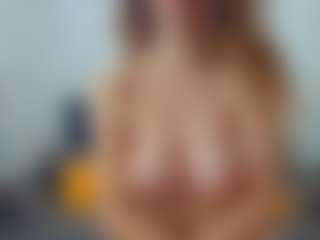 KateNotley MILF webcam performer live streaming