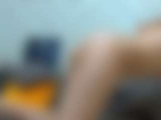 KateNotley MILF webcam performer live streaming