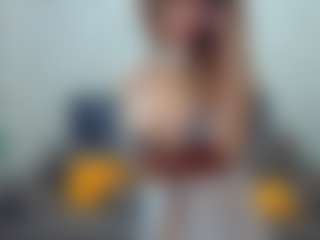 KateNotley MILF webcam performer live streaming