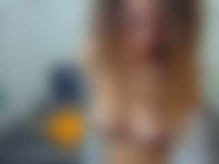 KateNotley MILF webcam performer live streaming