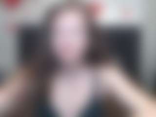 Live cam show with MeganPirs - Thin on TastyBlacksLive