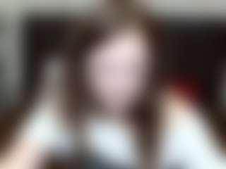 Live cam show with MeganPirs - Thick on livesuperchat.net