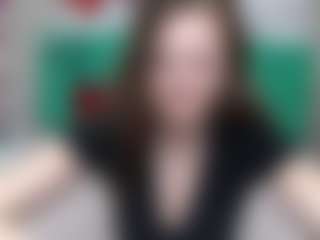 Live cam show with MeganPirs - Skinny on Milfs Live