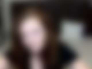 Live cam show with MeganPirs - Thin on luckytryst.com