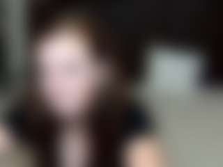 Live cam show with MeganPirs - Thin on intimatelivegirls.com