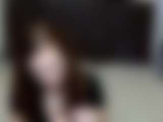 Live cam show with MeganPirs - Thin on Milf Play