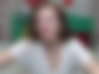 Live cam show with MeganPirs - Thick on AdultVida.com