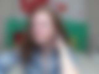 Live cam show with MeganPirs - Thick on Dolls Live