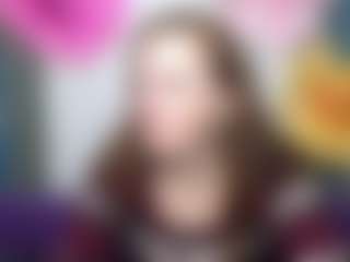 Live cam show with MeganPirs - Facial Piercings on live18s.com