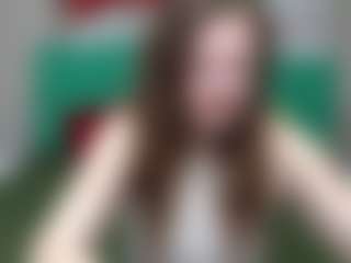 Live cam show with MeganPirs - Sexwebcam Brown Hair on Mixed Magazine Live