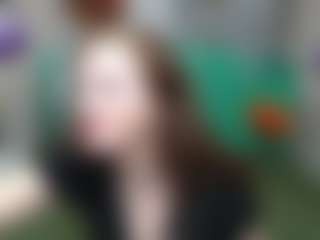 Live cam show with MeganPirs - Flashing on Soda Cam